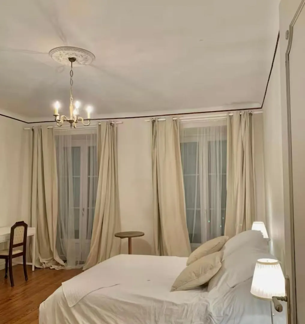Nuit Avec Vue Sur La Mairie Hotel Boulogne-sur-Gesse France